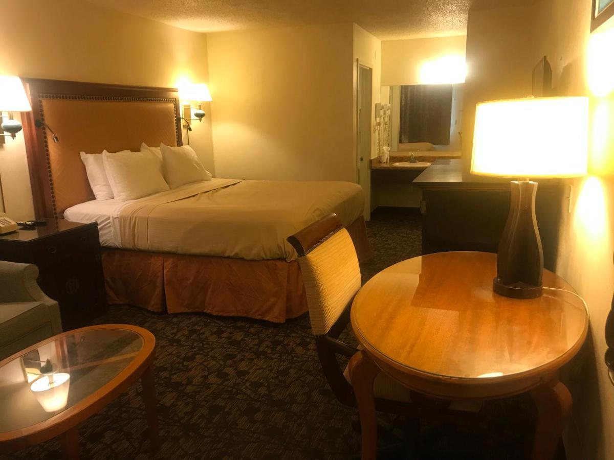 Traveler Motel 2*